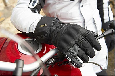 Les gants Alpinestars Jet Road GTX