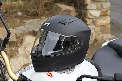 Le casque Astone GT900