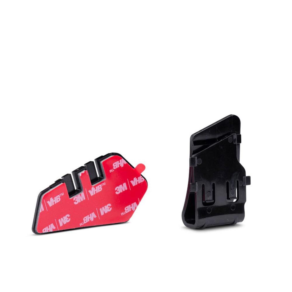 Plaques de fixation