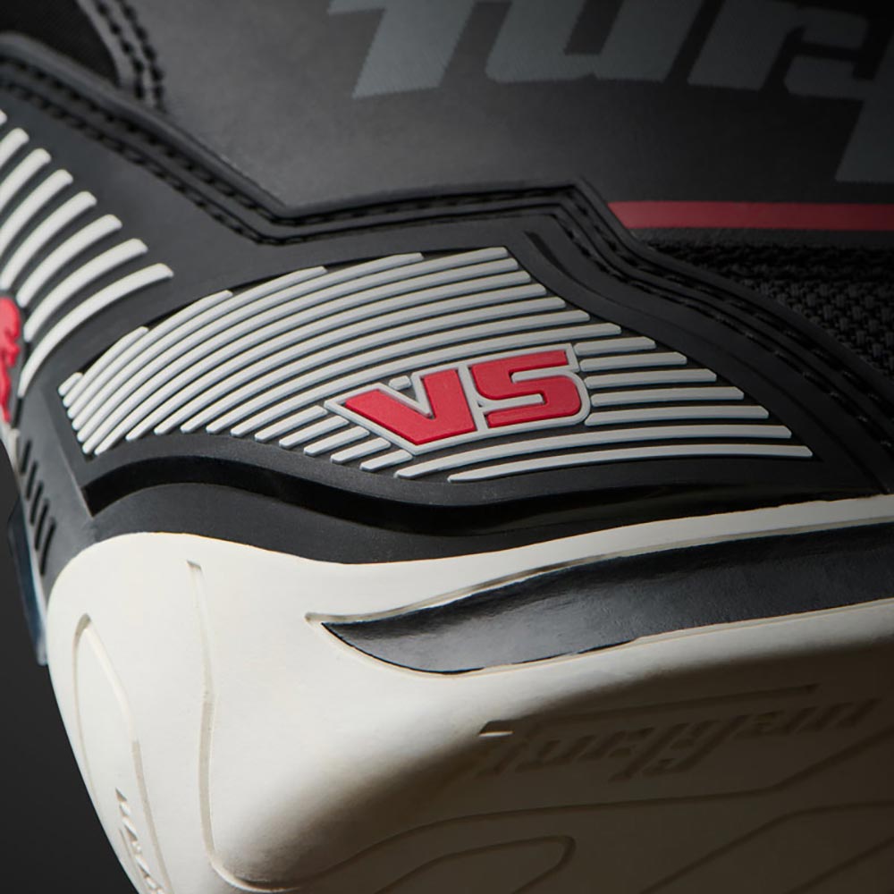Baskets V5 D3O®