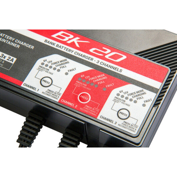 Chargeur de batterie BK 20 6V/12V 3x2A